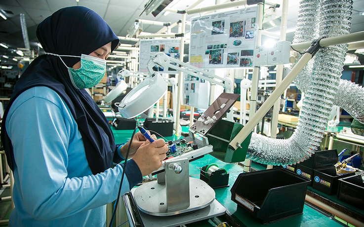 Thru-hole Manual Mounting Hand-Soldering Assembly